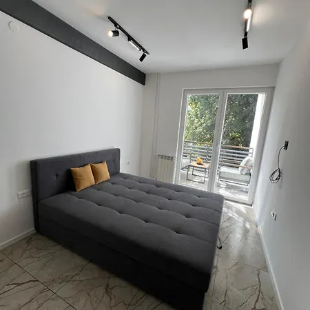 Dimov Urban Apartment